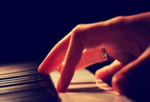 J9：杰伦-格林33分杜兰特伤退 火箭大胜太阳39分.